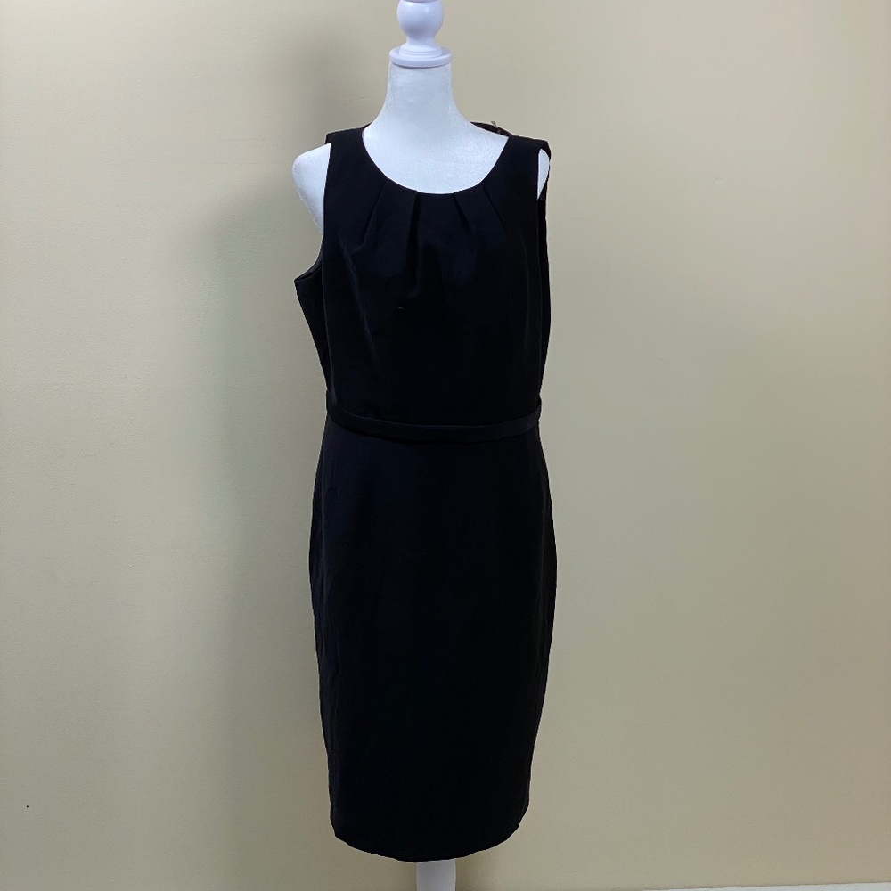 T Tahari black cocktail dress size 14